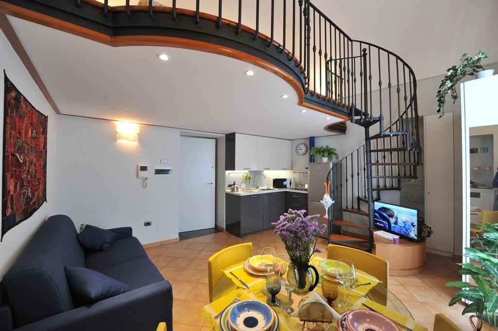 Victor'S House Apartment Сант'Агнело Екстериор снимка