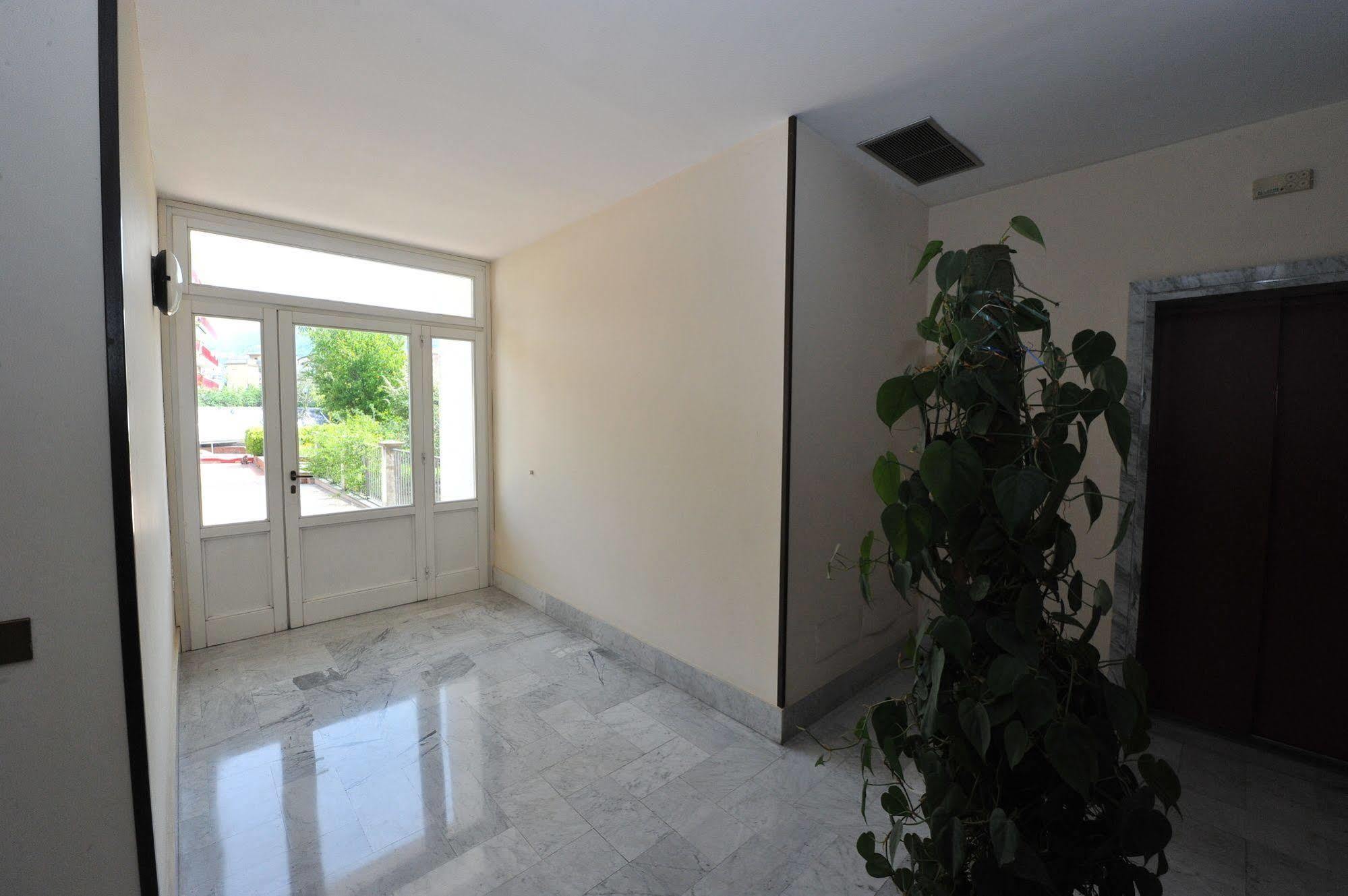 Victor'S House Apartment Сант'Агнело Екстериор снимка